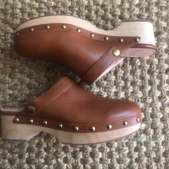 New w Stickers: J Crew Convertible Leather Clog. Size 8 - Picture 3 of 12